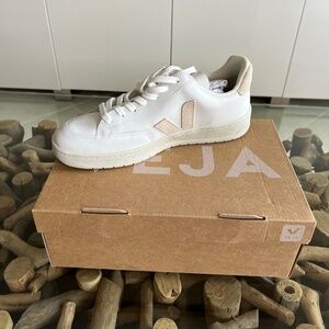 VEJA V-12 Extra White Sable Leather Sneakers